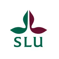 SLUs logotyp, i grönt och burgundy på vit platta.
